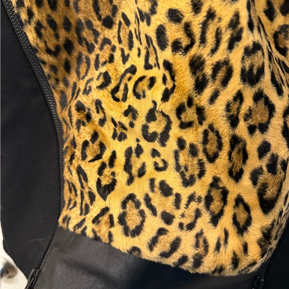 Milly Lambskin Leather Top Faux Fur Leopard Pullover - Picture 2 of 8